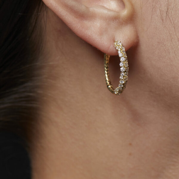 Luxury Diamond and 18kt Gold Hoop cluster High Jewelry earrings