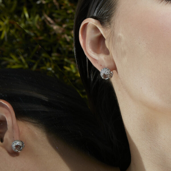 Luxury 18kt White Gold Diamond Sapphire Round bubble Stud earring