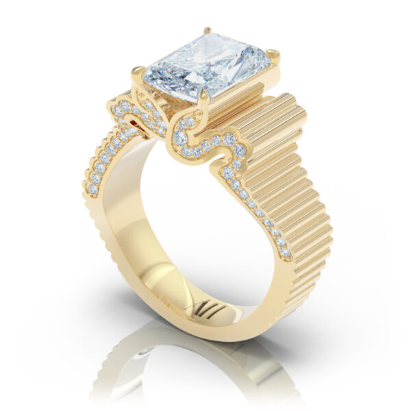 Luxury 18ct Yellow Gold Radiant Cut Diamond Ring Flowing Band