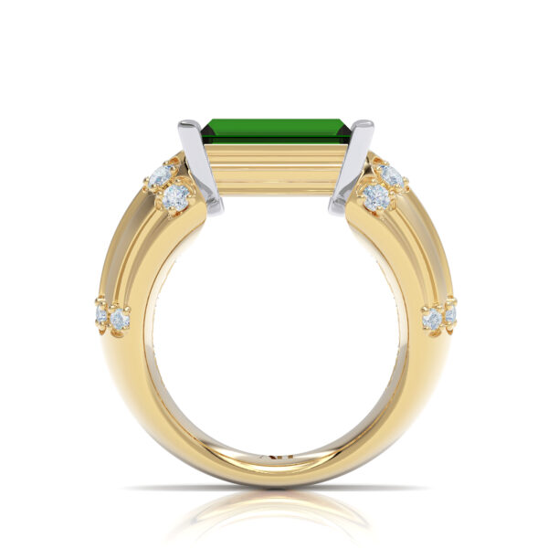 Green Tourmaline Diamond 18kt gold ring luxury