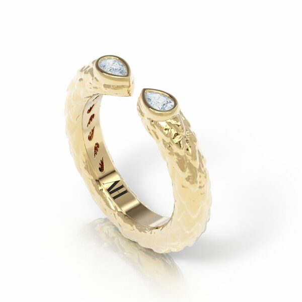 Light My Diamond Ring